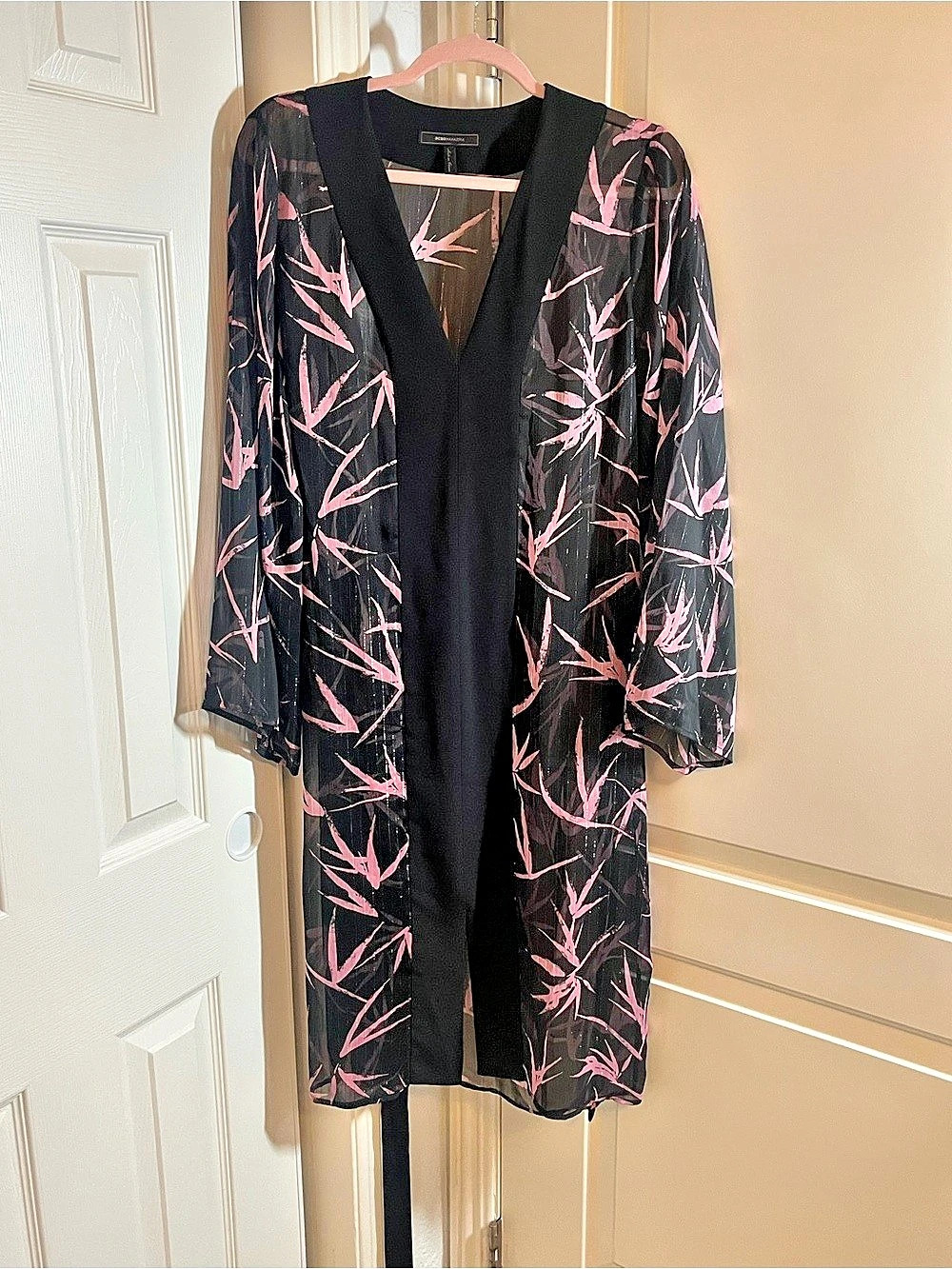 BCBGMAXAZRIA Abstract Print Midi Dress in Black & Pink Size Medium